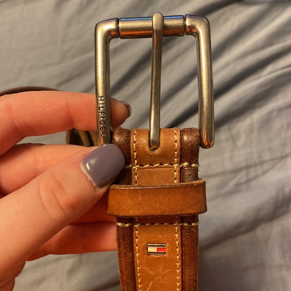 mens hilfiger belt - Picture 2 of 2